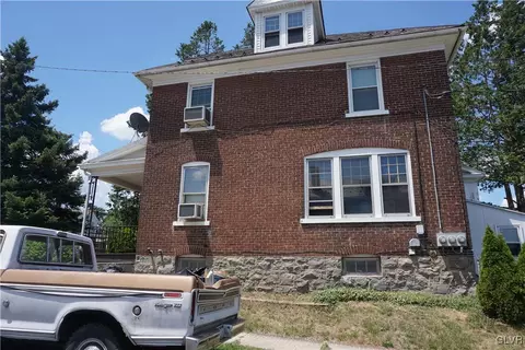 1602 W Broad St, Bethlehem, PA 18018 photo 3