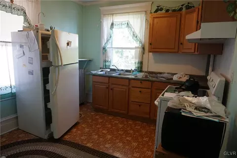 1602 W Broad St, Bethlehem, PA 18018 photo 7