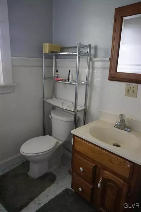 1602 W Broad St, Bethlehem, PA 18018 photo 10