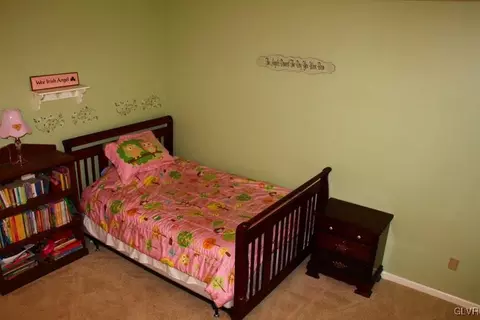 413 Apple Dr, Bath, PA 18014 photo 18