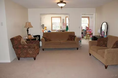 413 Apple Dr, Bath, PA 18014 photo 21