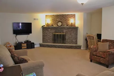 413 Apple Dr, Bath, PA 18014 photo 20