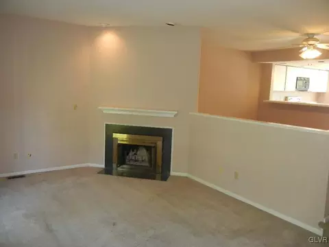 116 Quaker Dr, Bethlehem, PA 18020 photo 8