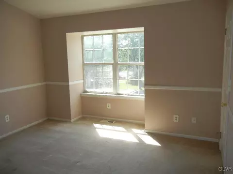 116 Quaker Dr, Bethlehem, PA 18020 photo 10