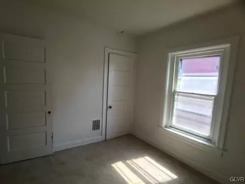 416 E Locust St, Bethlehem, PA 18018 photo 9