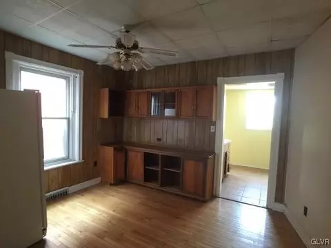 416 E Locust St, Bethlehem, PA 18018 photo 7