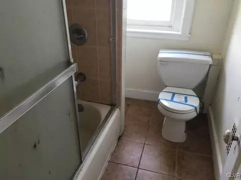 416 E Locust St, Bethlehem, PA 18018 photo 8
