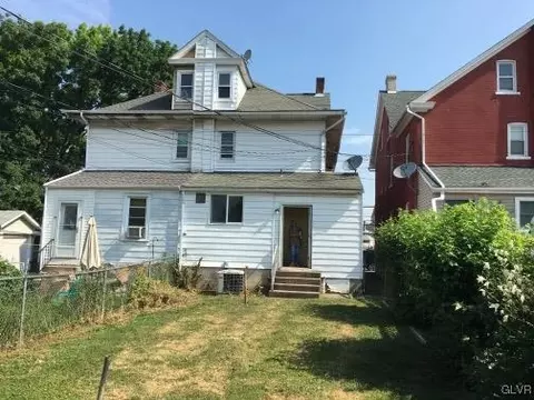 416 E Locust St, Bethlehem, PA 18018 photo 4