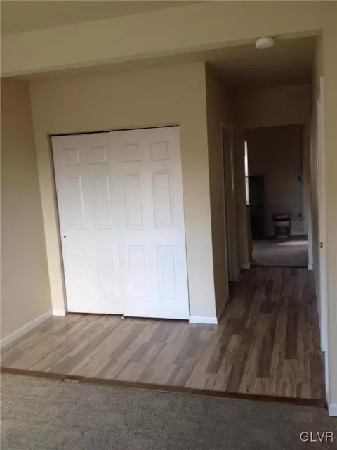 824 E 8th St, Bethlehem, PA 18015 photo 3