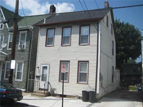 53 E Garrison St, Bethlehem, PA 18018 photo 1