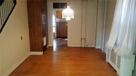 316 Spring St, Bethlehem, PA 18018 photo 11