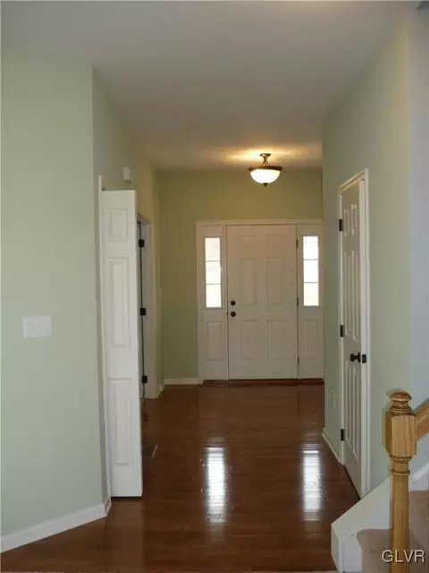 1224 Miller Rd, Wind Gap, PA 18091 photo 4