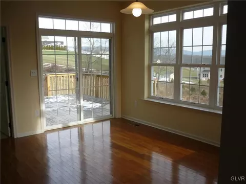 1224 Miller Rd, Wind Gap, PA 18091 photo 11