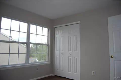 1946 Pine Ct, Hellertown, PA 18055 photo 11