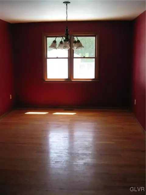 3965 Post Dr, Bethlehem, PA 18017 photo 10