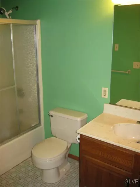 3965 Post Dr, Bethlehem, PA 18017 photo 14