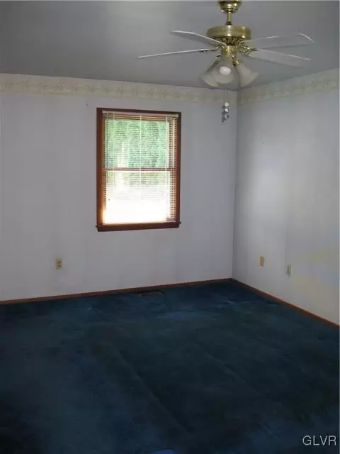 3965 Post Dr, Bethlehem, PA 18017 photo 17