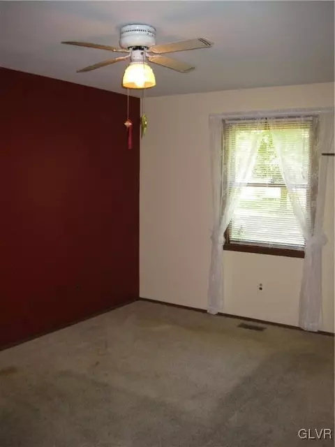 3965 Post Dr, Bethlehem, PA 18017 photo 16