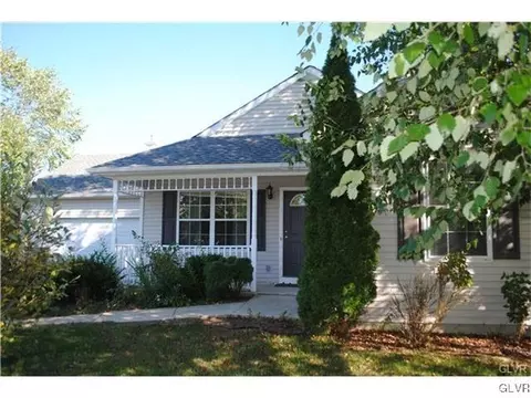 42 Stacey St, Barto, PA 19504 photo 1