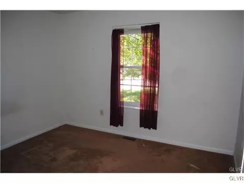 42 Stacey St, Barto, PA 19504 photo 8