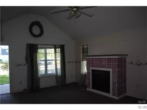42 Stacey St, Barto, PA 19504 photo 4