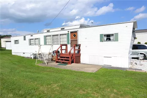 2518 Fox Rd, Bath, PA 18014 photo 3