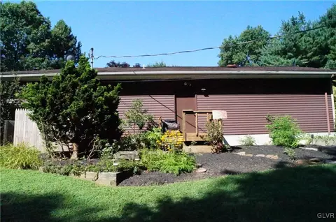 2553 Scenic Dr, Bath, PA 18014 photo 20
