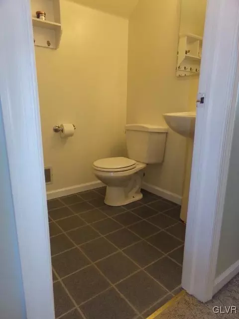 109 A St, Wind Gap, PA 18091 photo 23