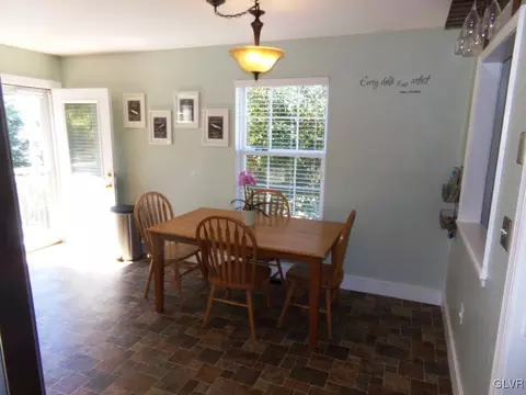 109 A St, Wind Gap, PA 18091 photo 10