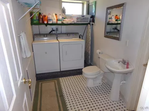 109 A St, Wind Gap, PA 18091 photo 35