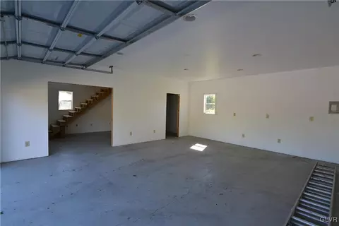 2303 W Best Rd, Bath, PA 18014 photo 7