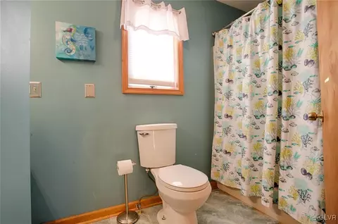 455 Bauer Rd, Bath, PA 18014 photo 13