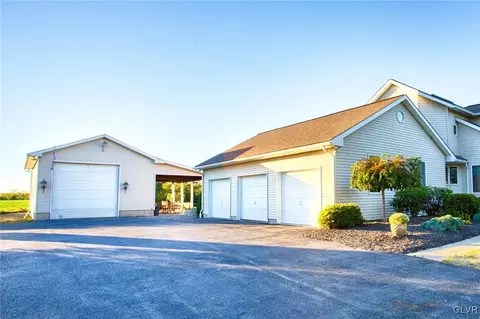 455 Bauer Rd, Bath, PA 18014 photo 24