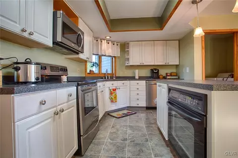 455 Bauer Rd, Bath, PA 18014 photo 3
