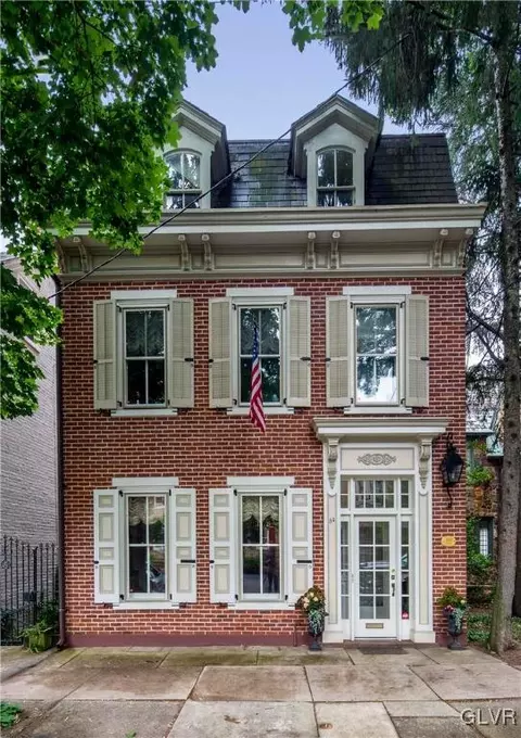 54 E Market St, Bethlehem, PA 18018 photo 1