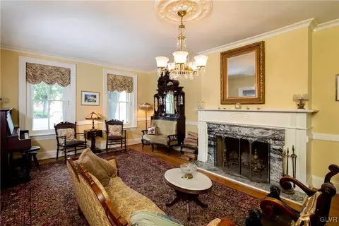 54 E Market St, Bethlehem, PA 18018 photo 5