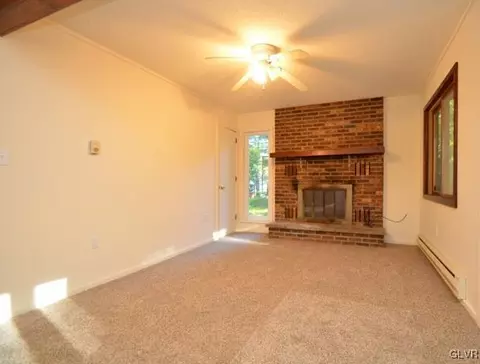 6306 Decker Rd, Saw Creek, PA 18324 photo 3