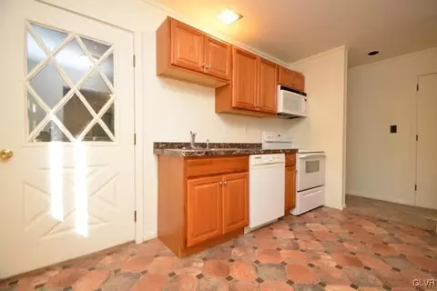 6306 Decker Rd, Saw Creek, PA 18324 photo 23