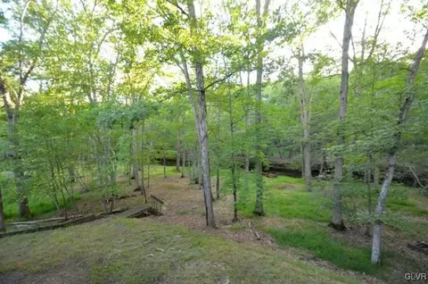 6306 Decker Rd, Saw Creek, PA 18324 photo 32
