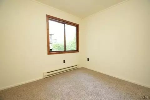 6306 Decker Rd, Saw Creek, PA 18324 photo 12