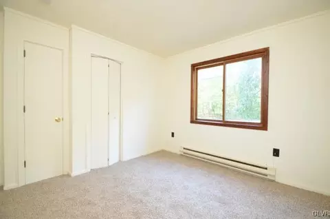 6306 Decker Rd, Saw Creek, PA 18324 photo 10