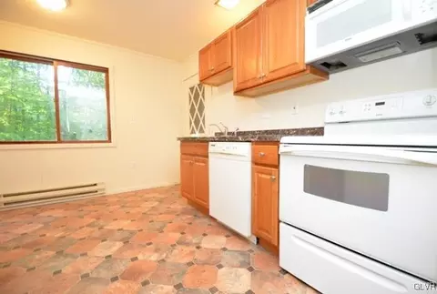 6306 Decker Rd, Saw Creek, PA 18324 photo 22