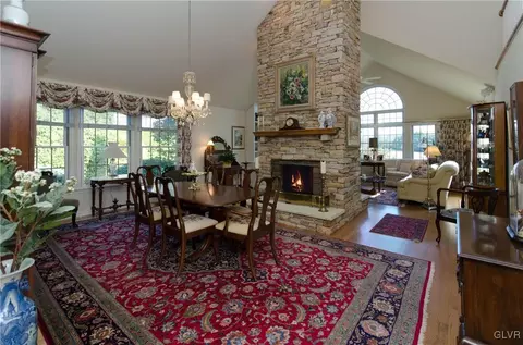 1027 Stone Stack Dr, Bethlehem, PA 18015 photo 5