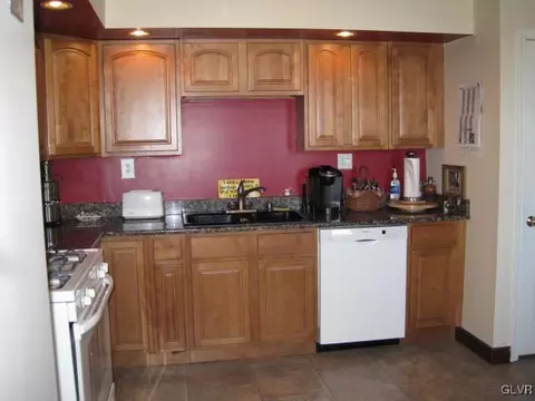 124 Grape St, Fullerton, PA 18052 photo 7