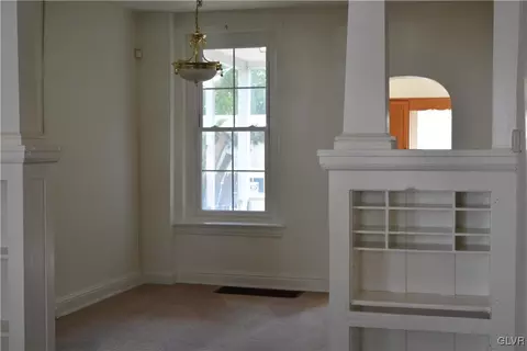 324 E Wall St, Bethlehem, PA 18018 photo 3