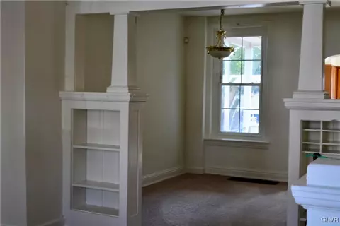 324 E Wall St, Bethlehem, PA 18018 photo 5