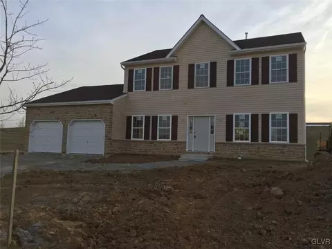 5309 Braddock Ct, Bethlehem, PA 18017 photo 2