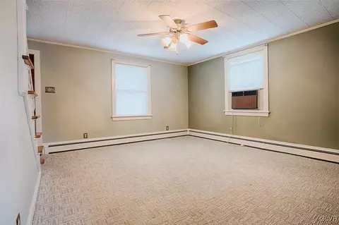 286 E Mountain Rd, Wind Gap, PA 18091 photo 7