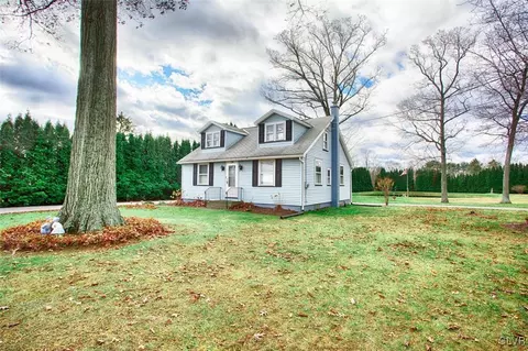 286 E Mountain Rd, Wind Gap, PA 18091 photo 13
