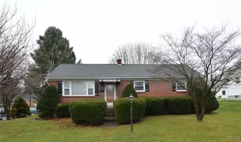 232 Broad St, Bath, PA 18014 photo 1